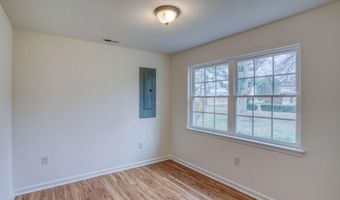 811 SUNSET Ter, Dover, DE 19904