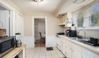 410 Bidwell St, Albion, MI 49224