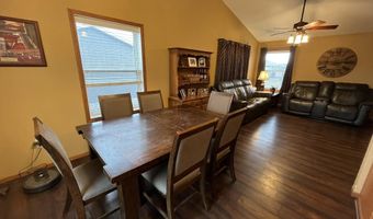 1208 SW 13th Ave, Aberdeen, SD 57401