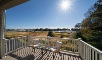 74 Quarry Dock Rd 74, Branford, CT 06405