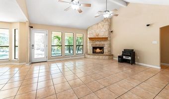 269 Wood Vly, Adkins, TX 78101