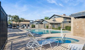 286 W Palomino Dr 79, Chandler, AZ 85225