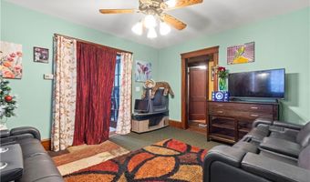 51 Oakland Ave, Cranston, RI 02910