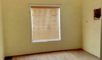 809 S Roselawn Ave, Artesia, NM 88210