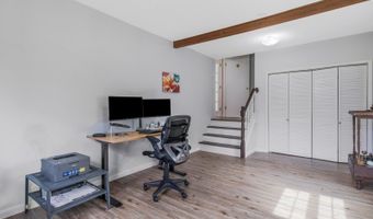 65 Somerset Ter, Bedminster, NJ 07921