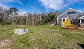 45 Old Phinney's Ln, Barnstable, MA 02630
