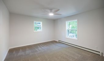 86 Western Ave, Auburn, ME 04210