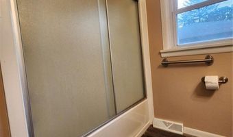 2314 Fairview Dr, Alton, IL 62002