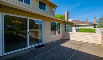 2935 CEDARWOOD Ct SE, Albany, OR 97322