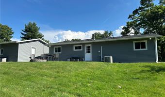 784 Robinhood Dr, Aurora, OH 44202