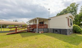 1749 Carolina St, Alford, FL 32420