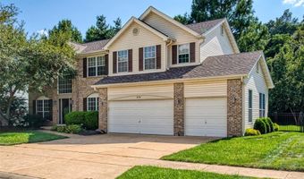 876 Kiefer Trails Dr, Ballwin, MO 63021