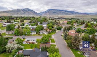 2102 10th St, Cody, WY 82414