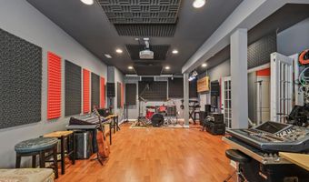 43177 BARNSTEAD Dr, Ashburn, VA 20148
