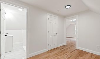 253 Biscuit City Rd, Charlestown, RI 02813