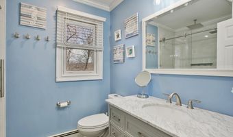 53 Clearview Dr, Brookfield, CT 06804