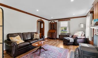 72 Kane Ave, Middletown, RI 02842