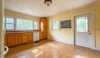 14 Brook St, Ayer, MA 01432