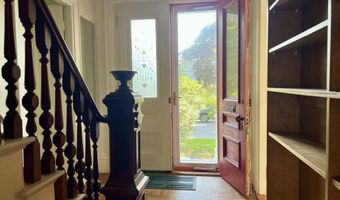 59 Cedar St, Belfast, ME 04915
