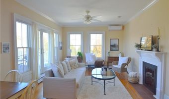 398 Wolcott Ave 4, Middletown, RI 02842