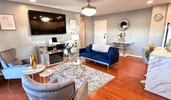 5250 VALLEY FORGE Dr #407, Alexandria, VA 22304