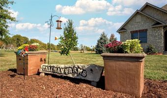 33415 S State Rt T Hwy, Archie, MO 64725