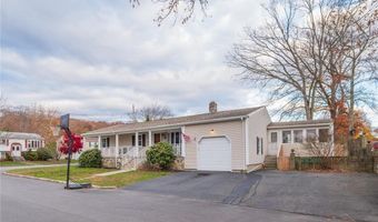 2 Ash Ln, North Providence, RI 02911