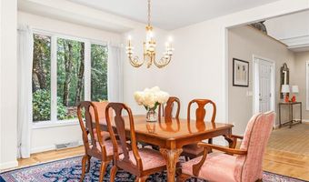 60 Pheasant Dr, East Greenwich, RI 02818