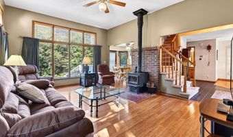 1520 Schropp Cir, Ashland, NE 68003
