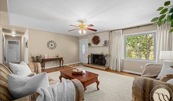 2911 E MacDonald Dr, Billings, MT 59102