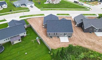 3455 E RUBYRED Dr, Appleton, WI 54913