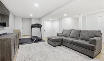 37 Hemlock Dr, Ayer, MA 01432