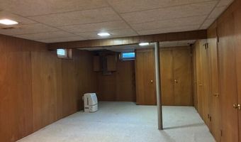 580 Riverview Dr, Ann Arbor, MI 48104