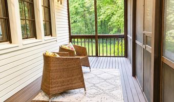 107 Fresh Pond Ln, Brookline, NH 03033