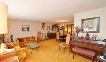 16 Hempstead Ave, Bangor, ME 04401