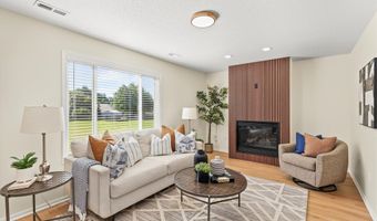 3111 SW Fox Run Dr, Ankeny, IA 50023