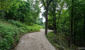700 Old Kiefer Creek Rd, Ballwin, MO 63021