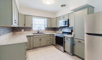 6212 FLORIDA Cir W, Apollo Beach, FL 33572