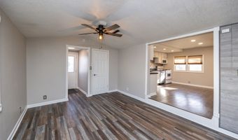 209 4th St SE, Altoona, IA 50009