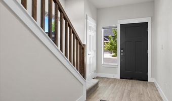 20571 Rolen Ave, Bend, OR 97702