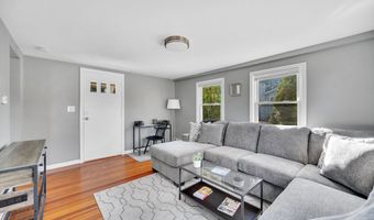 31 Monroe St 4, Branford, CT 06405