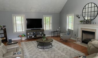 6 Myers Ln, Billerica, MA 01862