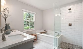 500 36th St NW, Austin, MN 55912