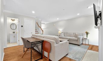 34 MARINA Dr, Bayonne, NJ 07002