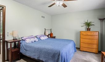 108 Westside Dr, Atchison, KS 66002