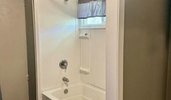 136 W Elizabeth St, Alma, MI 48801