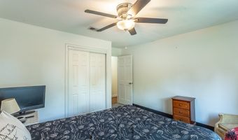 13 Adams St, Apalachicola, FL 32320
