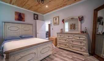 406 PARADISE Trl, Arley, AL 35541