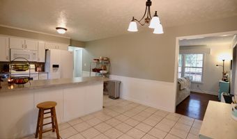 948 Pinebluff Lake Rd, Aberdeen, NC 28315