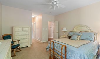8 Whitecaps Ter, Barnegat, NJ 08005